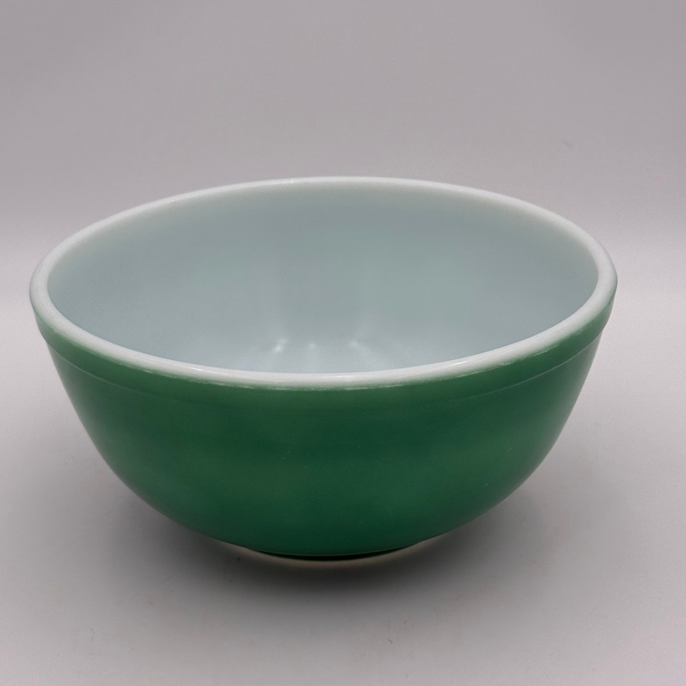 Vintage Pyrex 403 Emerald Green Mixing Bowl 2.5 Quart White Interior Milk Glass